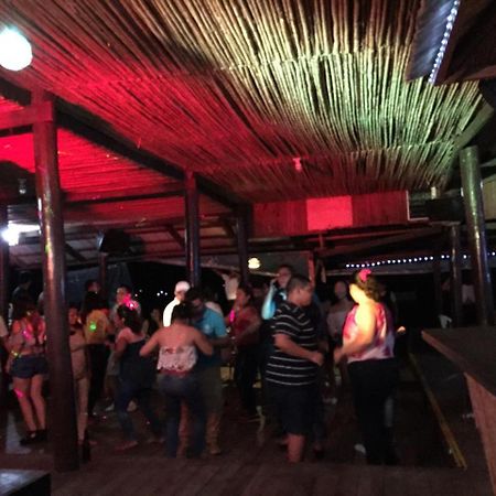 Hotel Y Restaurante Backpackers Rio Dulce Town Exteriér fotografie